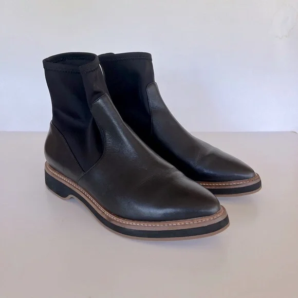 Cole Haan The Go-To Chelsea Boots in Neoprene and Leather, Black, size 6.5B - Picture 8 of 13
